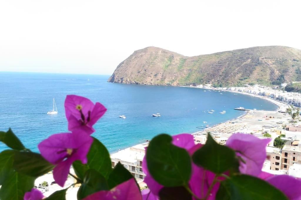 Casa Vacanze Vista Mare Mela B Lipari  Bagian luar foto