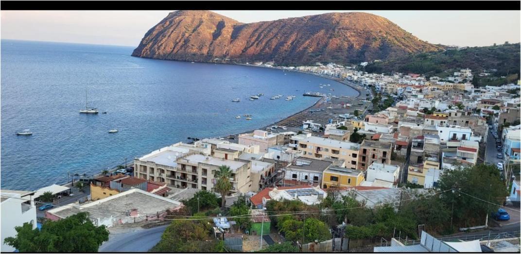Casa Vacanze Vista Mare Mela B Lipari  Bagian luar foto